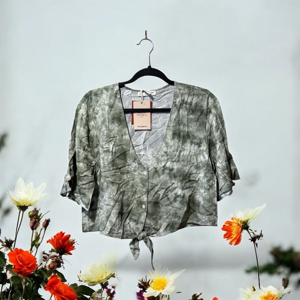 NWT Pull & Bear Green Tie Dye Cropped Top